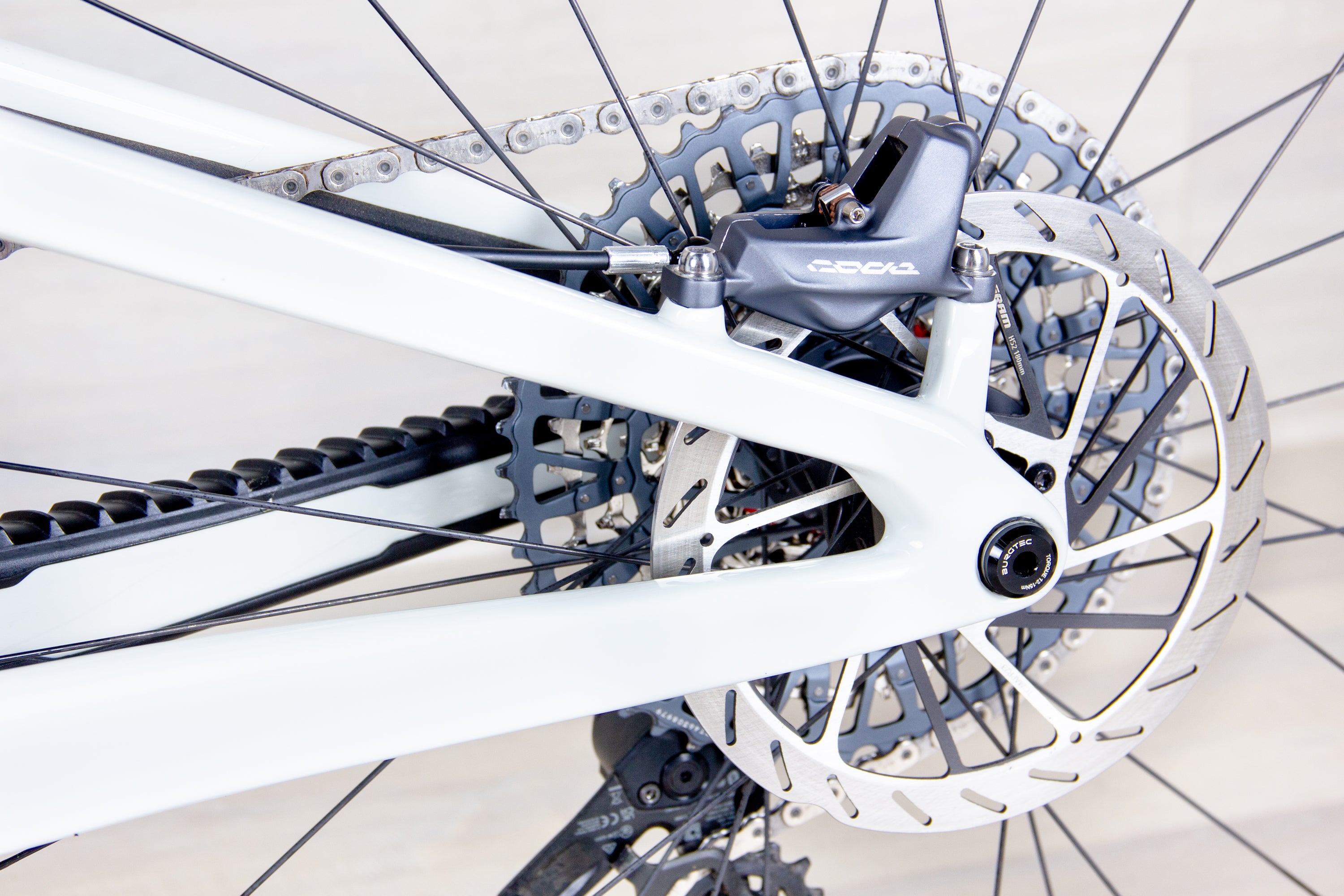 Santa Cruz Bronson C - 2024-25, Large