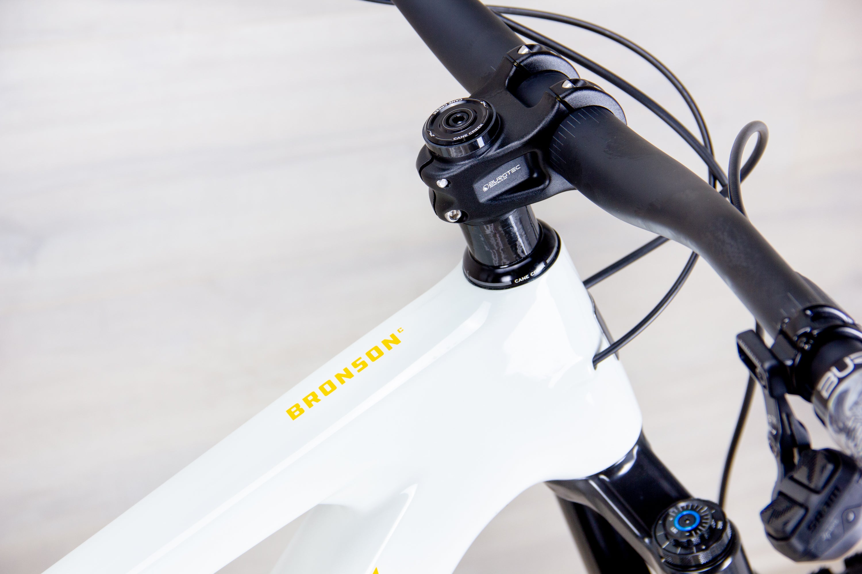 Santa Cruz Bronson C - 2024-25, Large