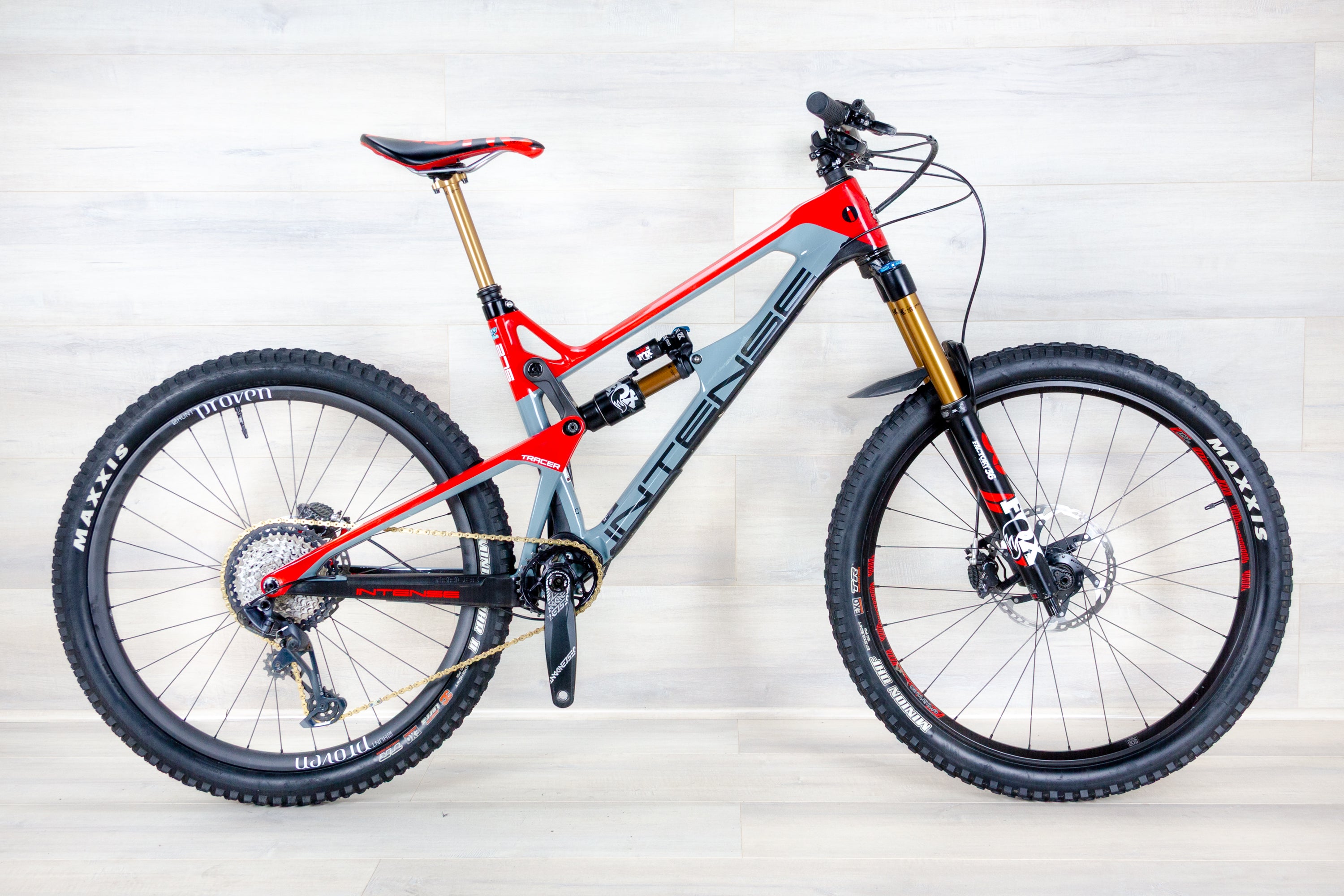 Intense Tracer Pro - 2020, Medium
