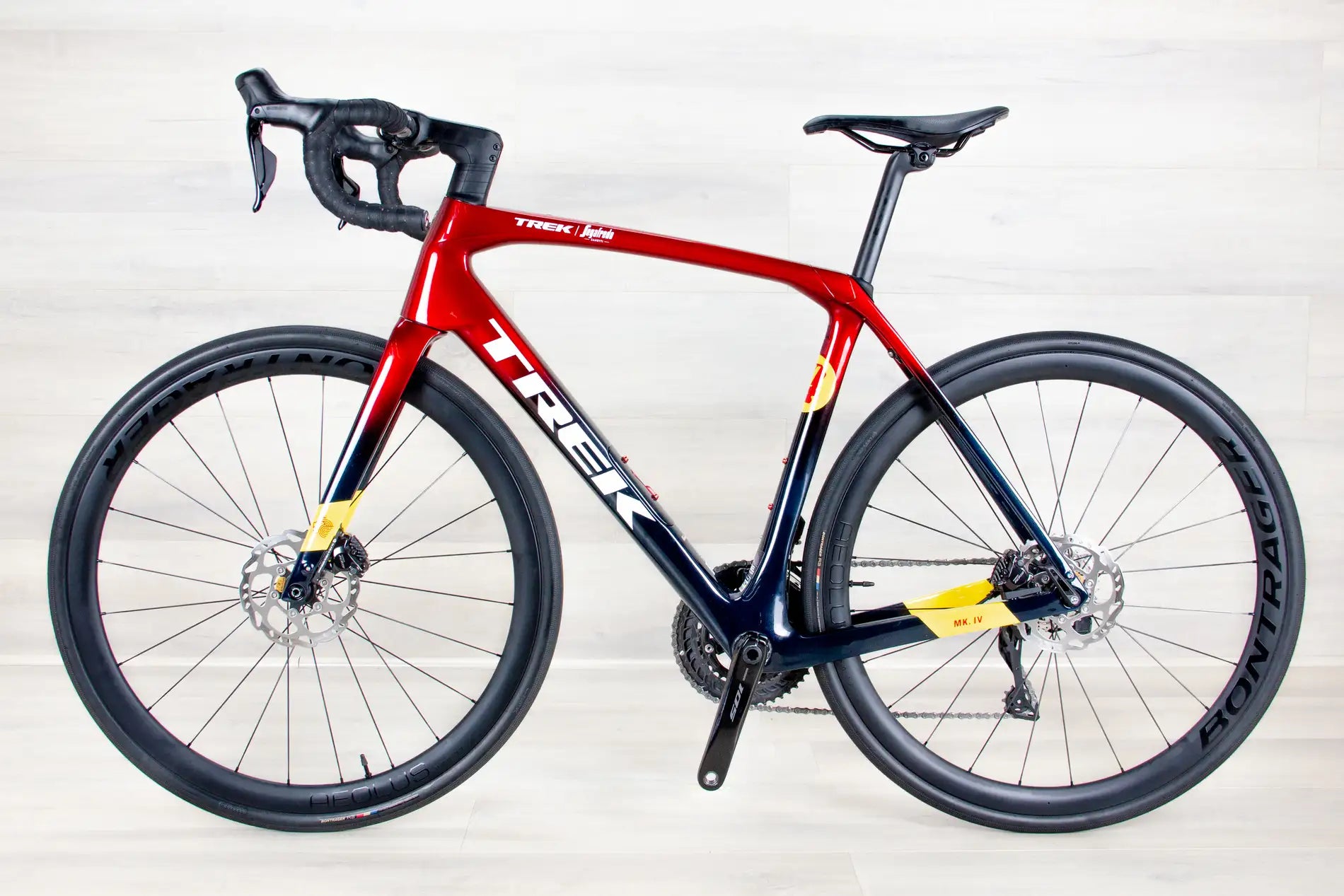 Trek Domane SLR Segafredo Zanetti - 2024-25, 56 cm