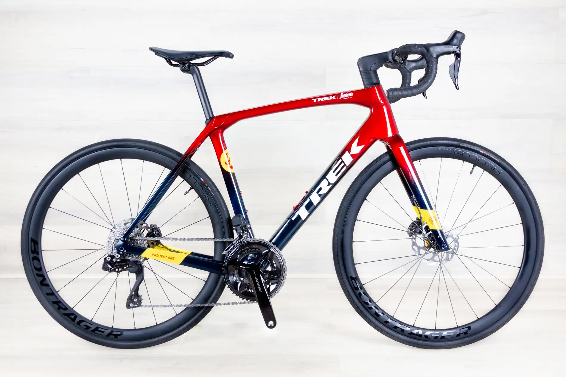 Trek Domane SLR Segafredo Zanetti - 2024-25, 56 cm
