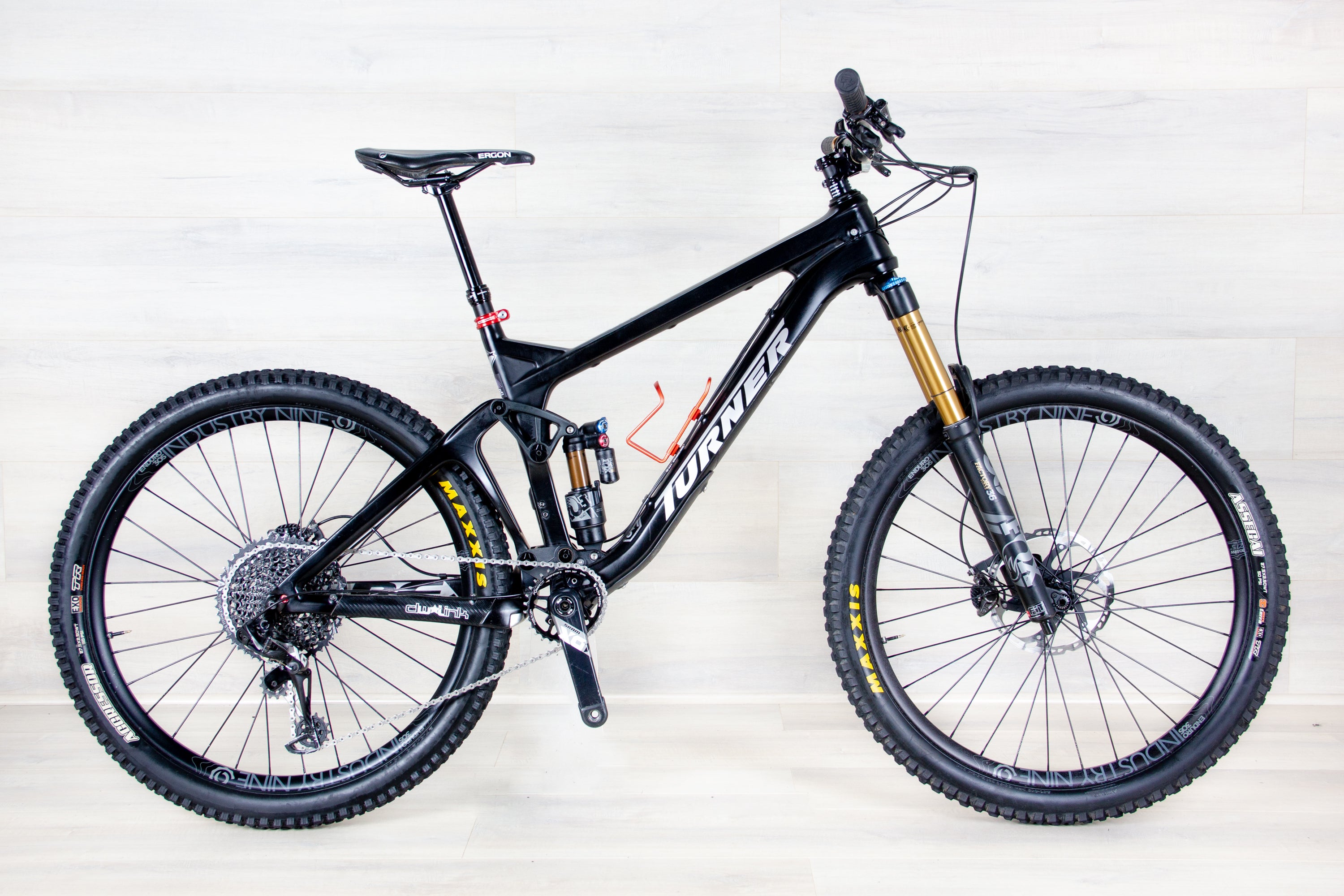 Turner RFX V4.0 - 2018, Medium