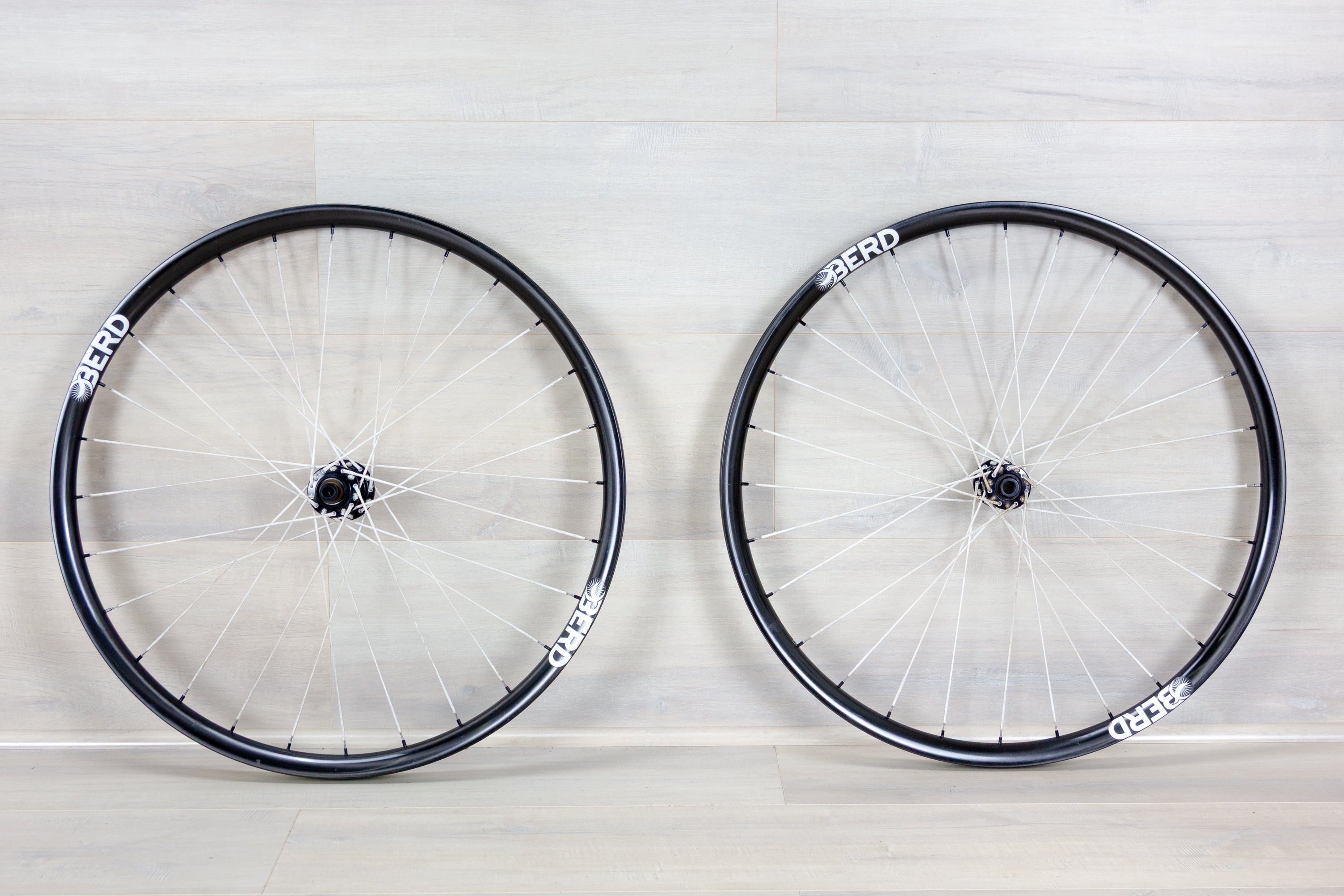 Berd HAWK30 Carbon 29", XDR, Center Lock