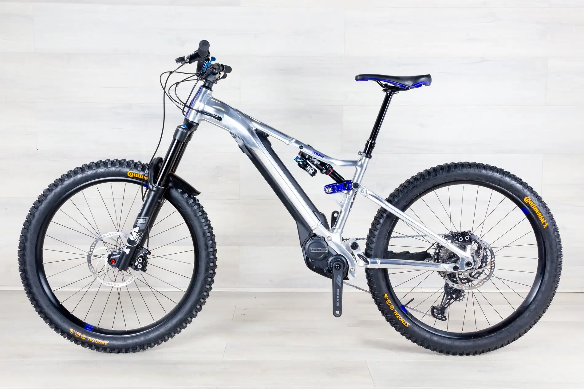 Yamaha YDX Moro 07 - 2024, Large