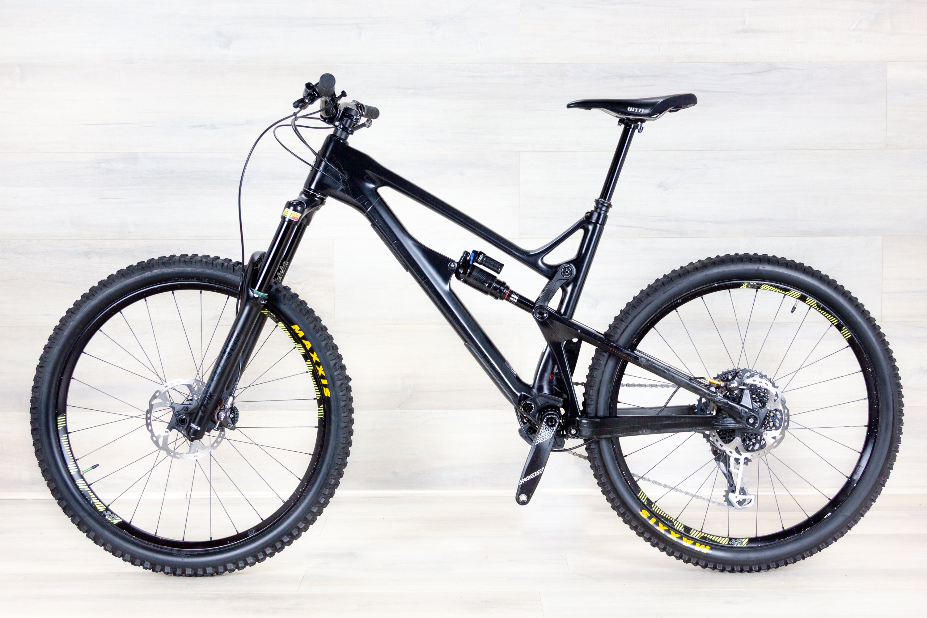 Intense Tracer 275 - 2019, Large