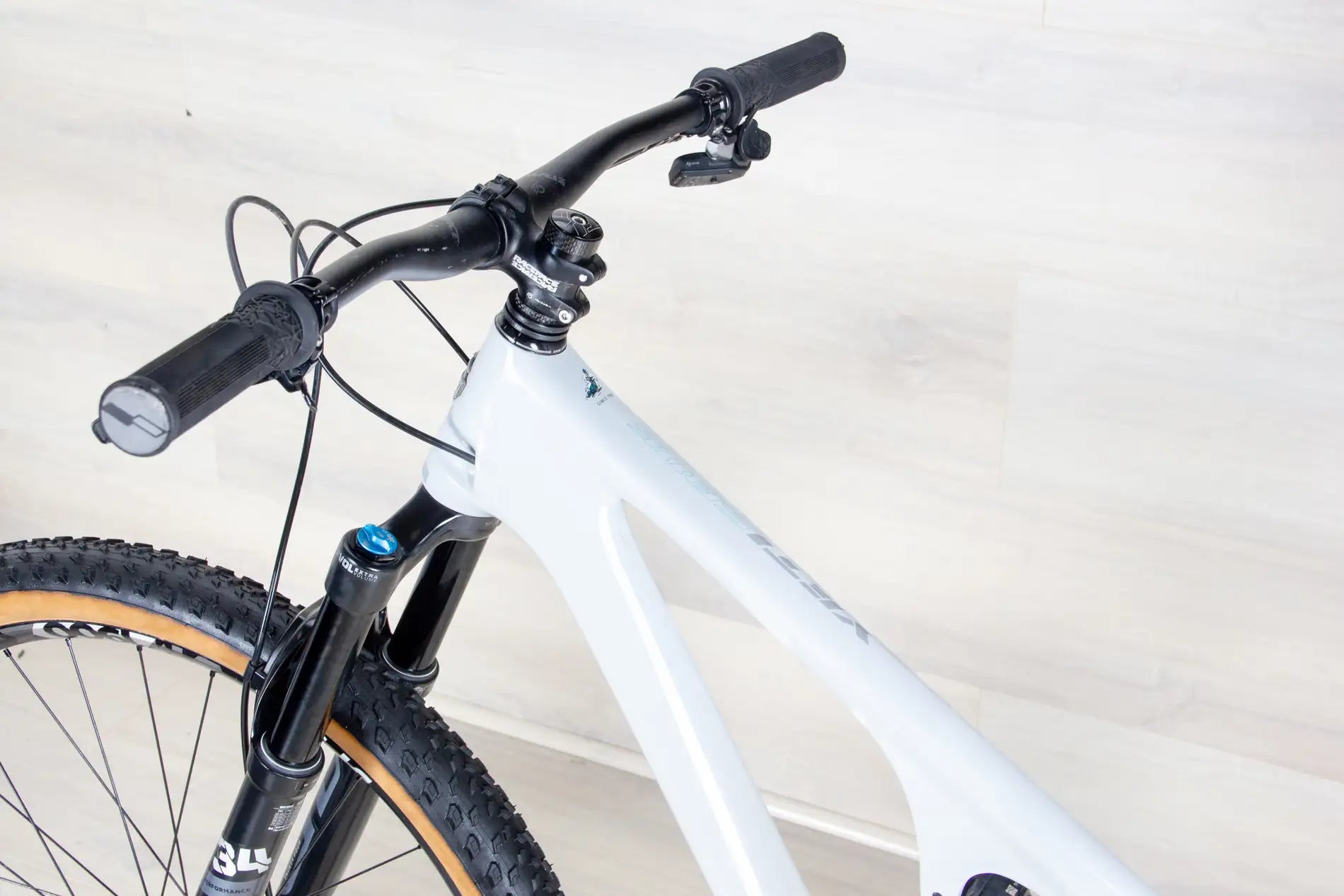 Yeti SB 115 - 2022, Large