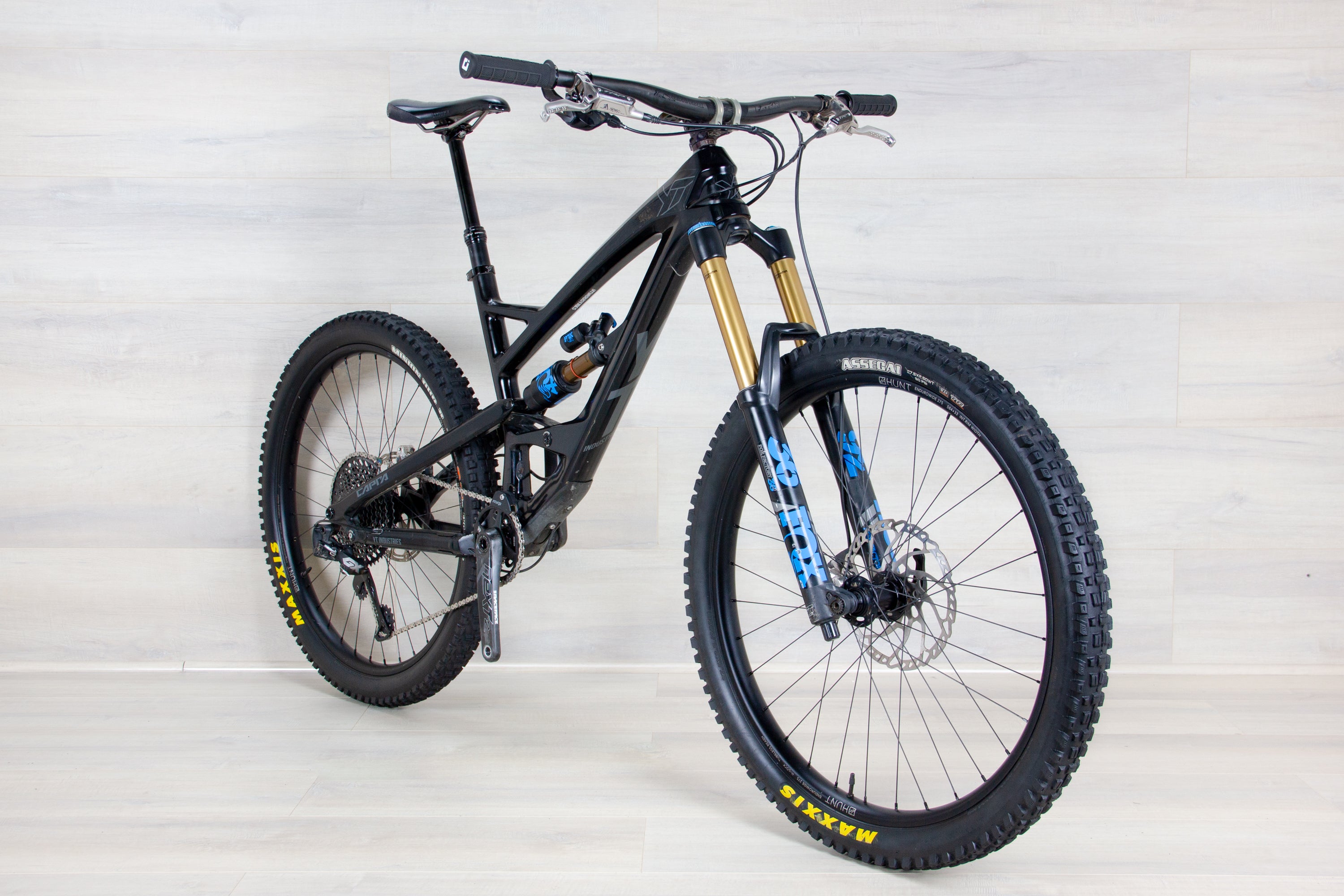 YT Capra Pro Race - 2018, Medium