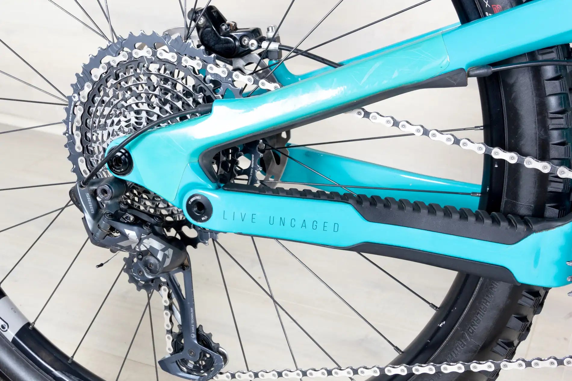 YT Capra Core 4 - 2022, Large
