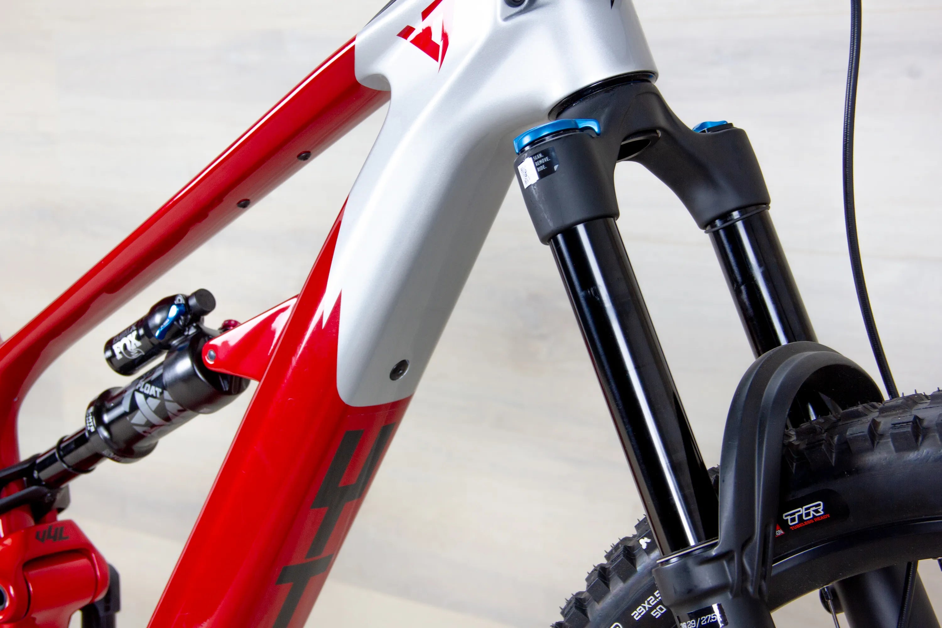 NEW! YT Decoy SN Core 2 - 2025-26, Large