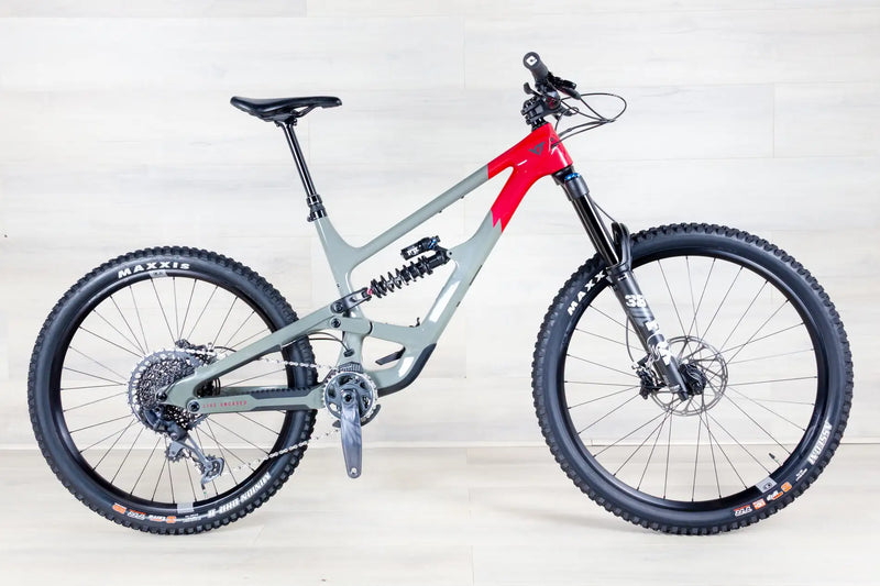 YT Capra - 2023, Large