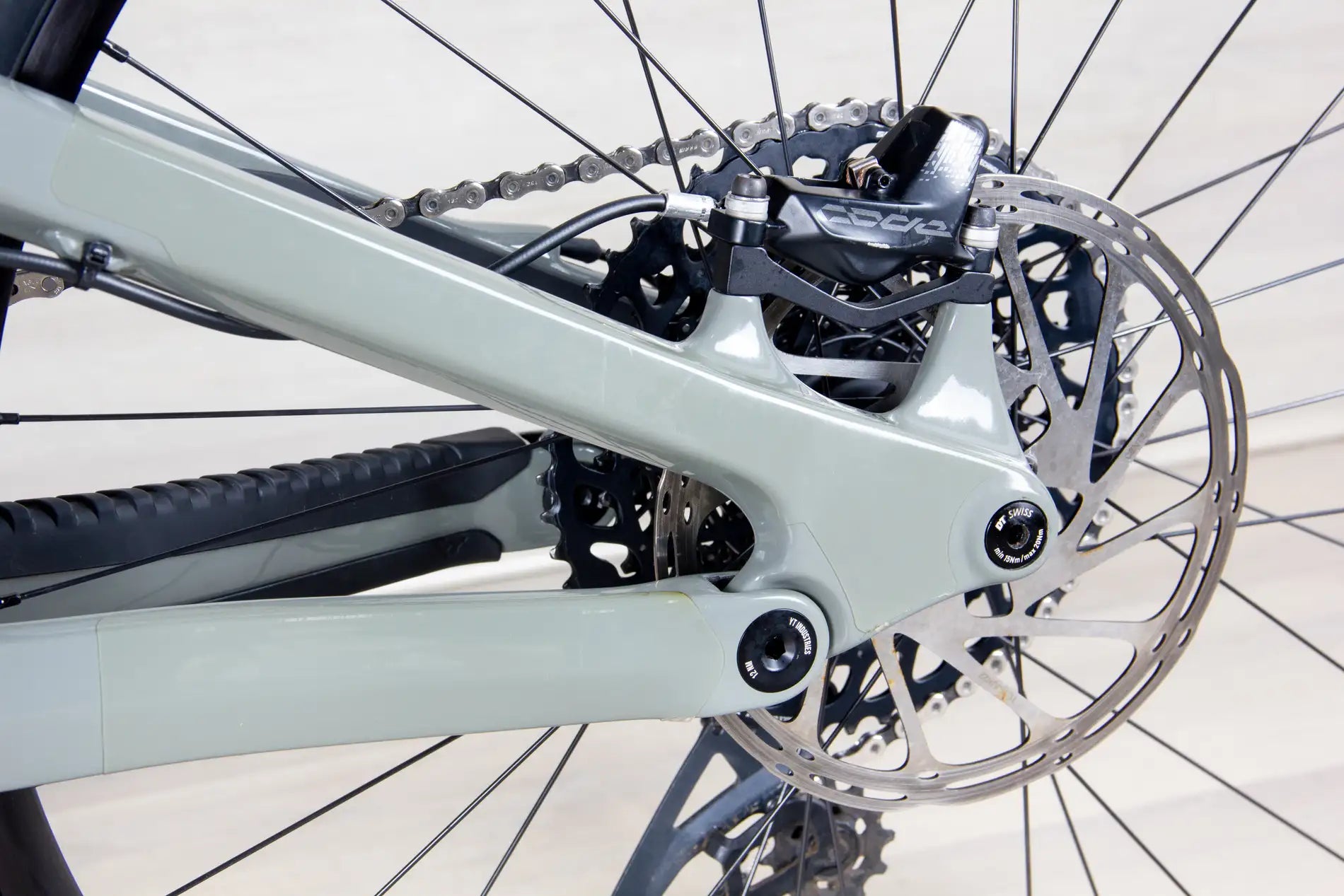 YT Capra - 2023, Large