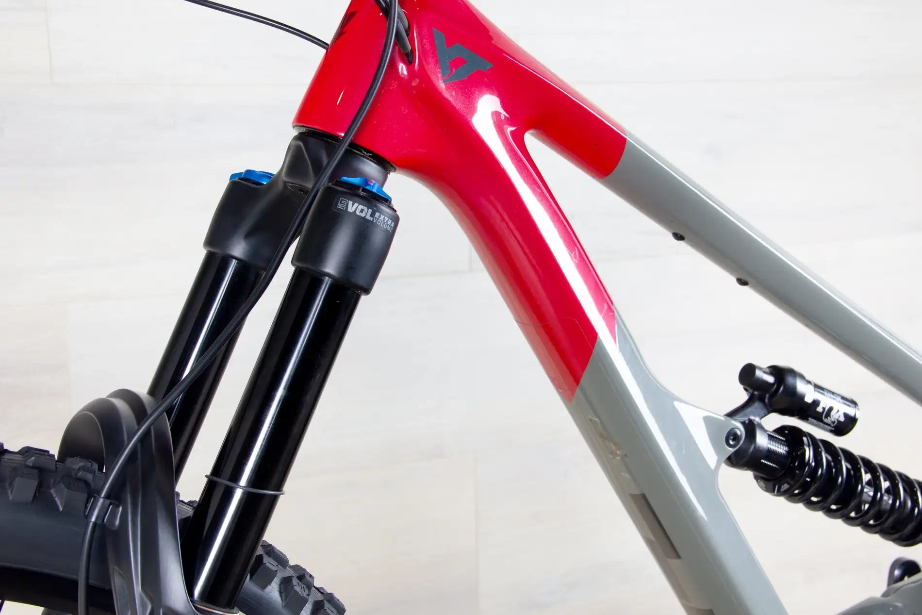 YT Capra - 2023, Large