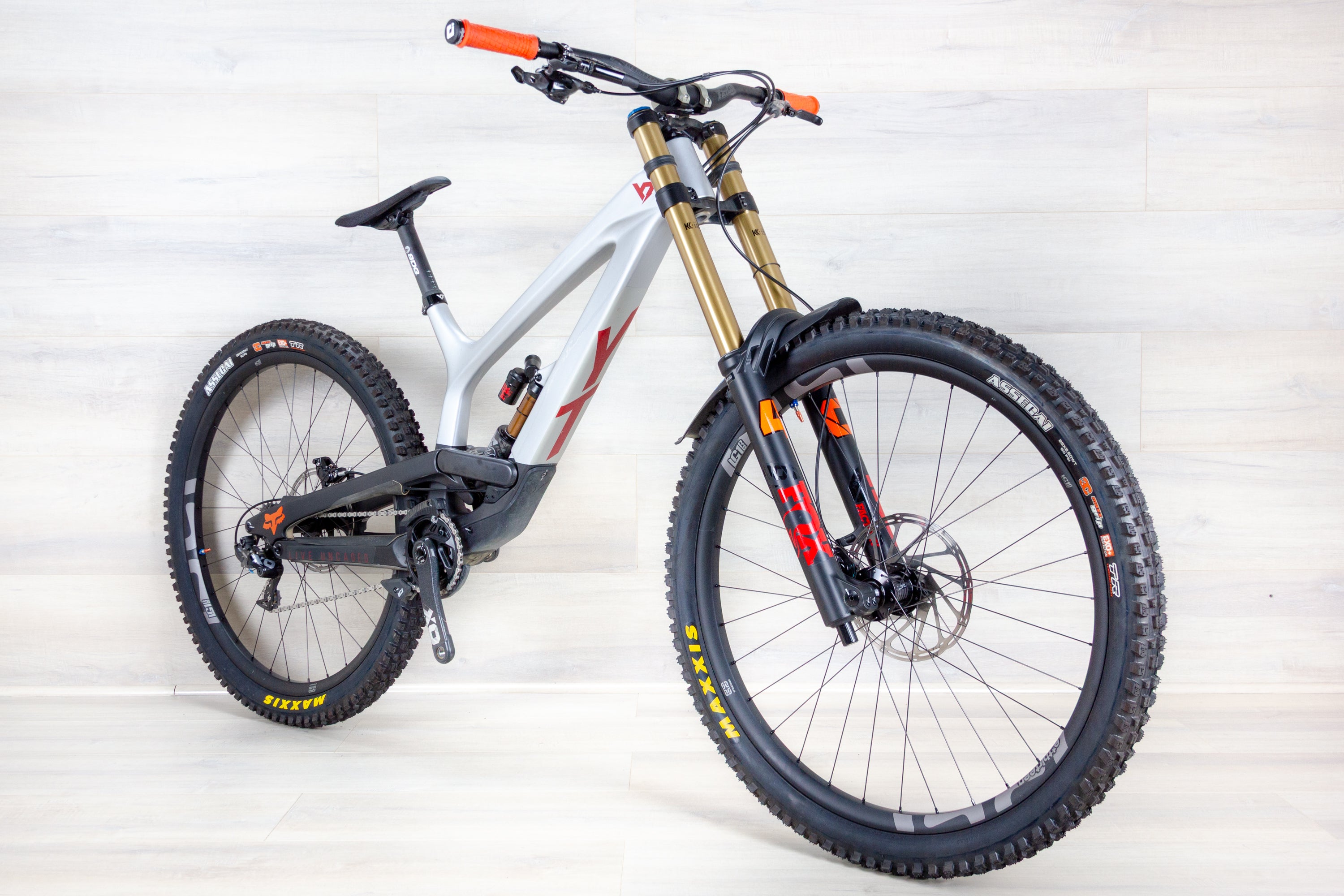 YT Tues PRO Race - 2022, Large